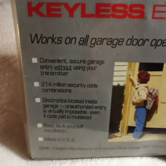 Genie Keyless Entry System UNIVERSAL GARAGE OPENER 2018NEW IN BOX - Picture 2 of 4